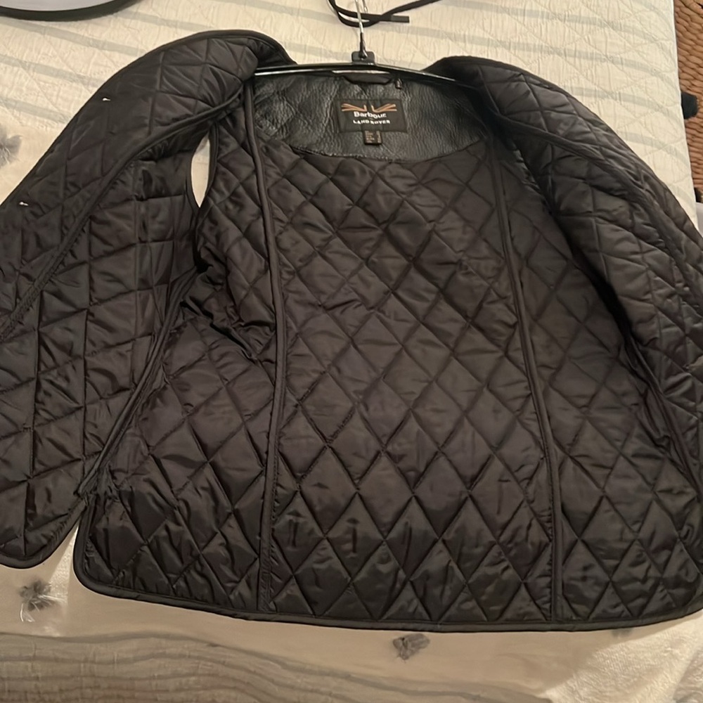 Barbour Black Quilted Vest - Picture 6 of 7